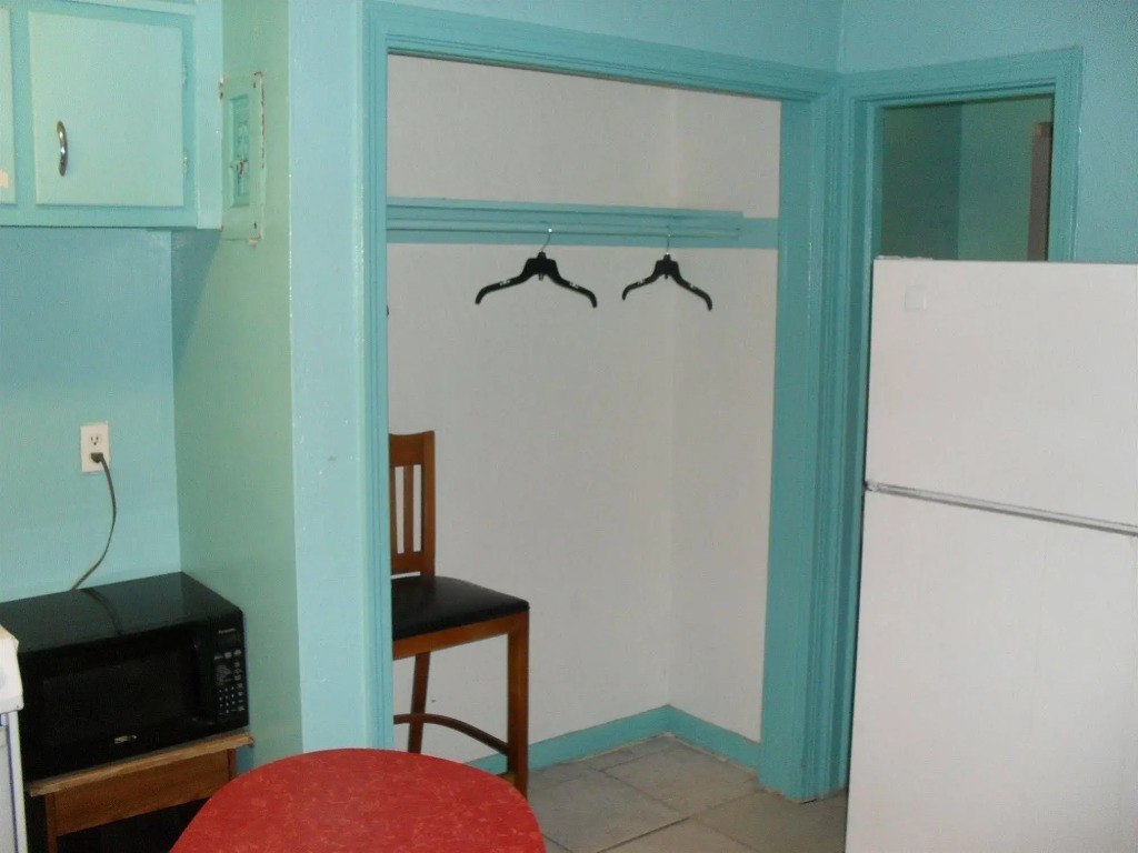 Shore Winds Motel
