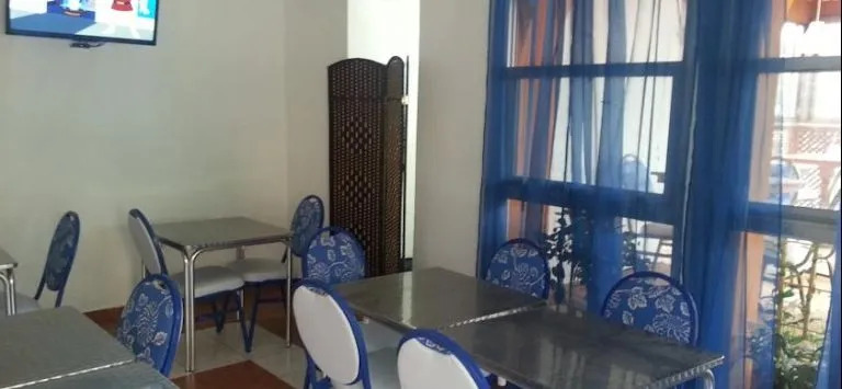 Hostal Plaza Yu