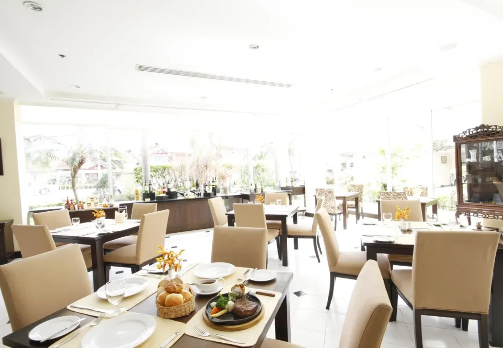 Classic Kameo Hotel and Serviced Apartments, Sriracha
