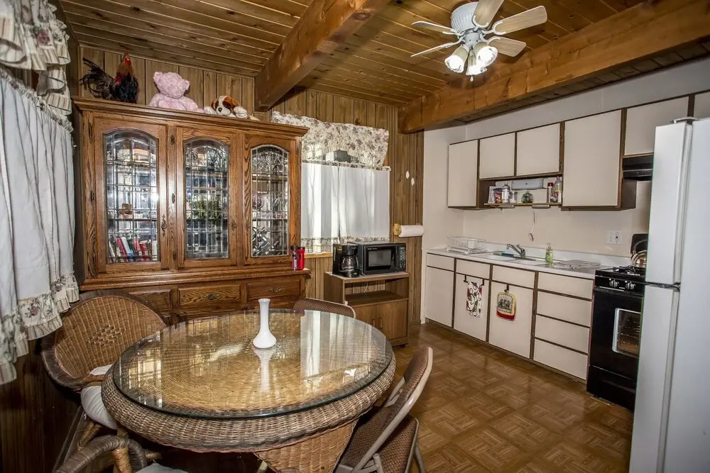 Just Right Cabin - 2 Br cabin by RedAwning