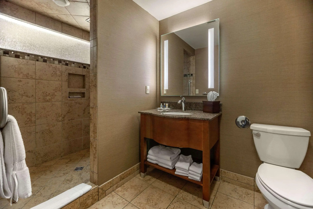 Comfort Suites Green Bay West