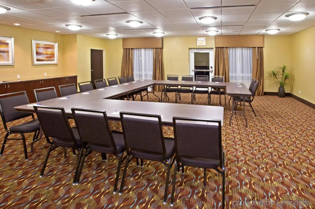 Holiday Inn Express Hotel & Suites Richwood - Cincinnati South by IHG