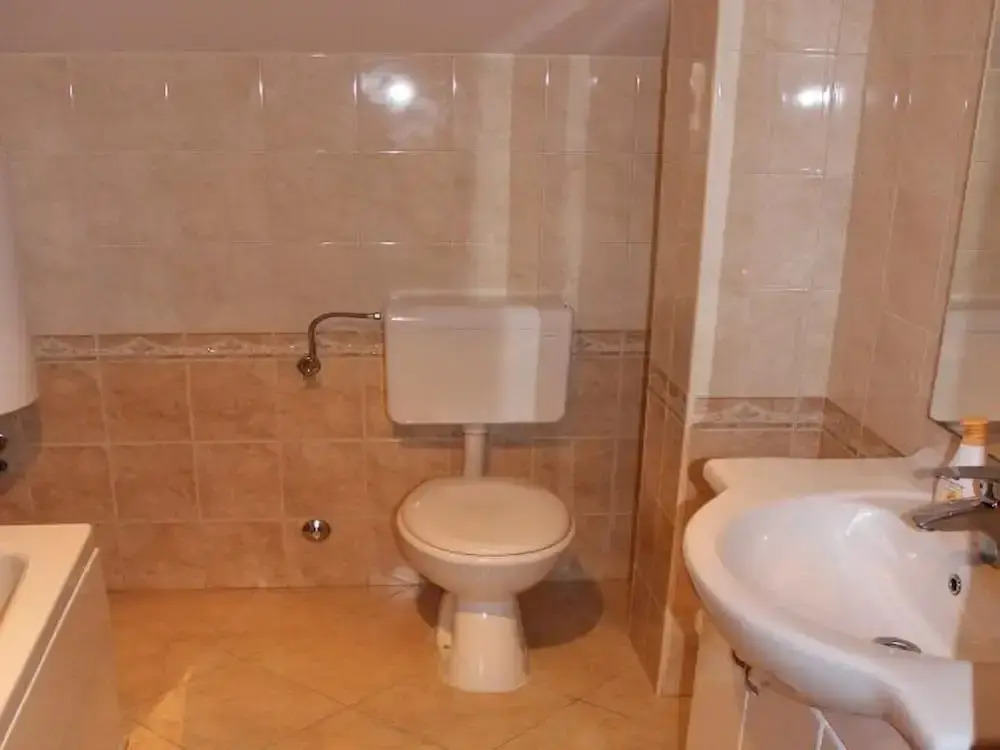 Apartment in Dubrovni With Garden