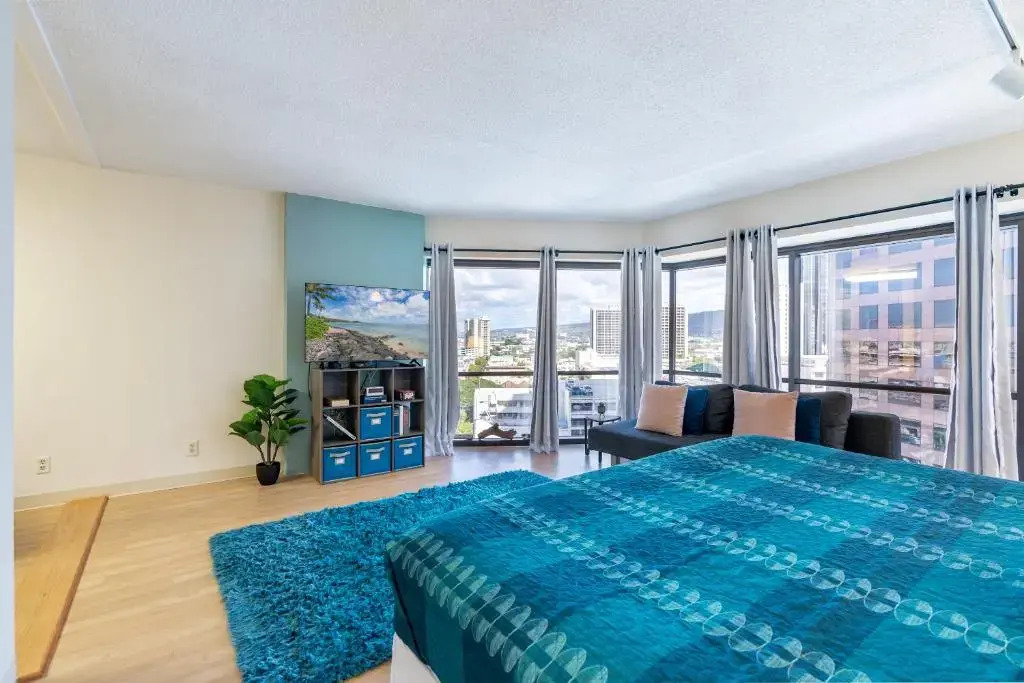 Spacious Downtown Executive Retreat Free Parking