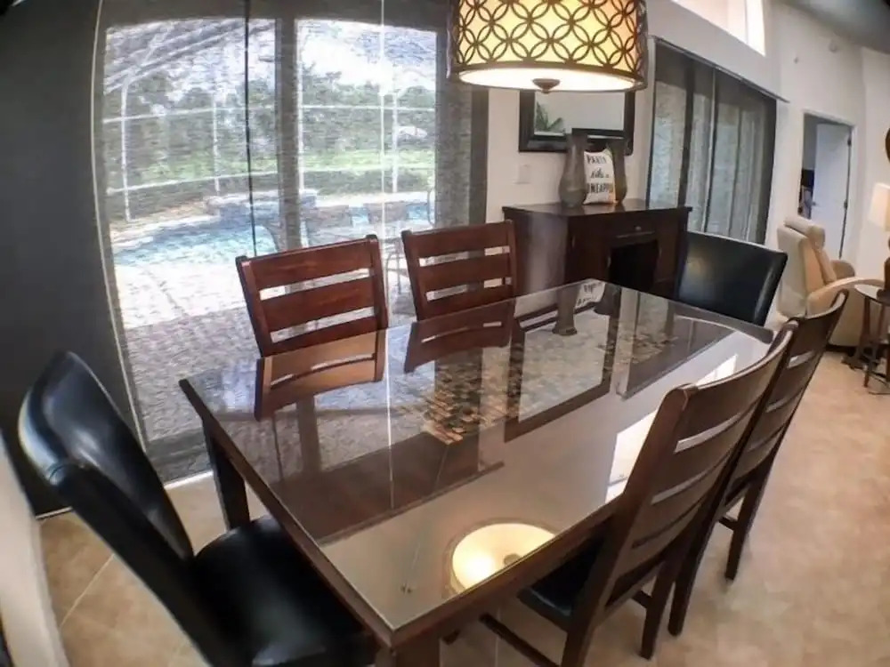 South Facing Pool - Bright Sunny ! 3 Bedroom Home by RedAwning