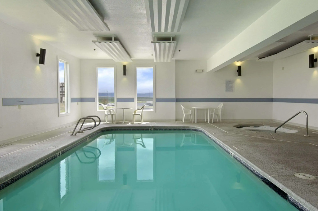 Super 8 by Wyndham Pendleton