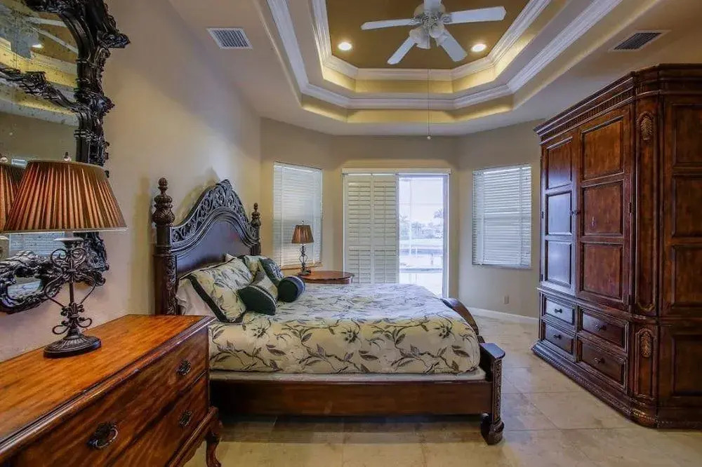 Rose CT Home