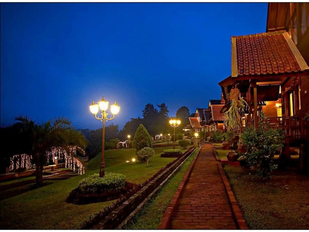 Citra Cikopo Hotel & Family Cottages