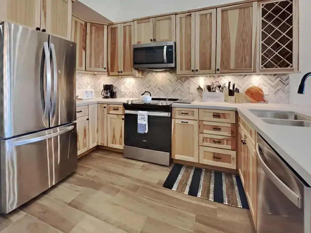 692 4 Bedroom Home
