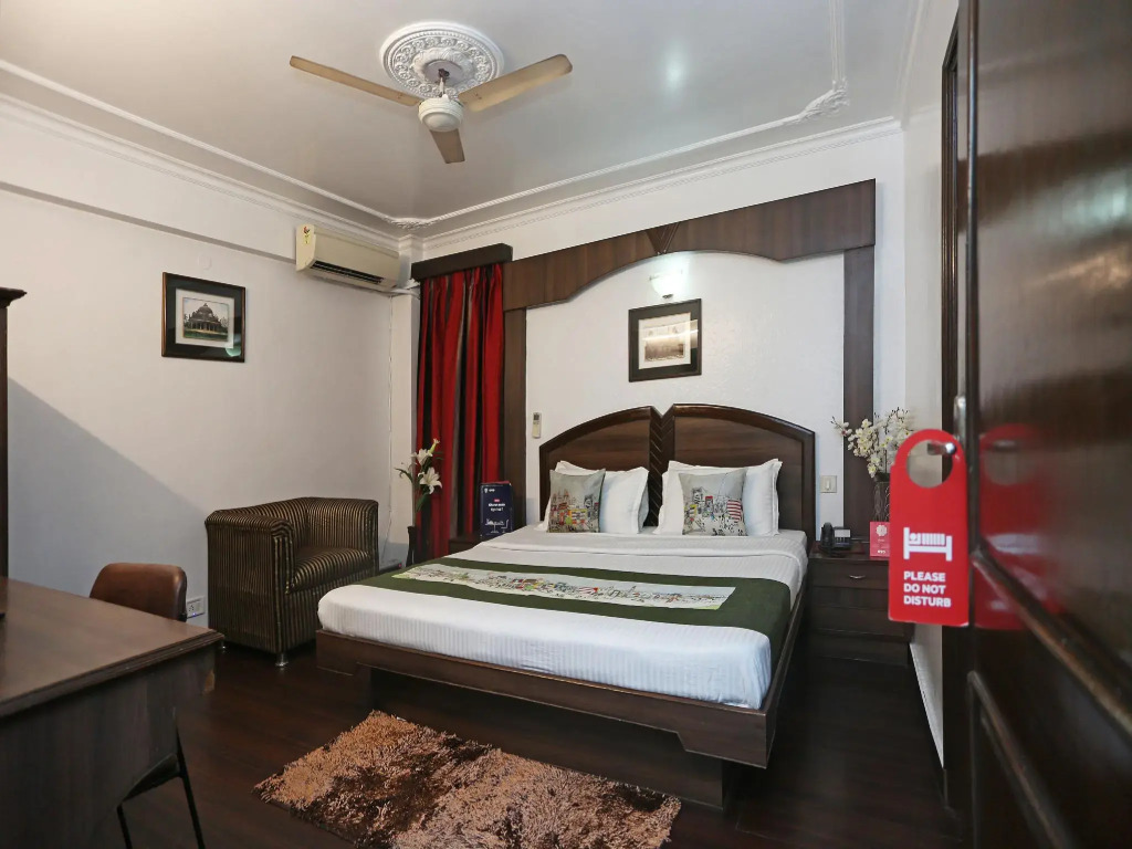 OYO 497 Hotel Welcome Palace