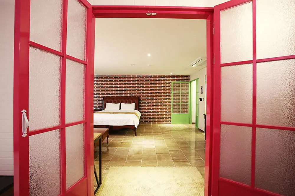 K City Hotel