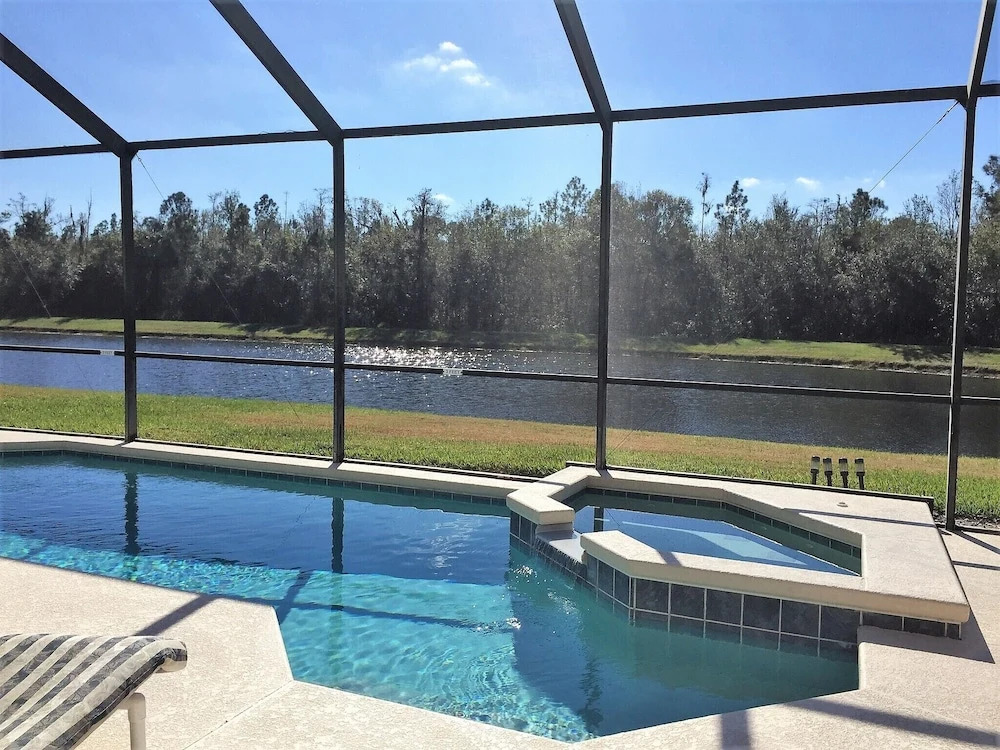 4636 5-bed Disney Area Pool Home, Cumbrian Lakes