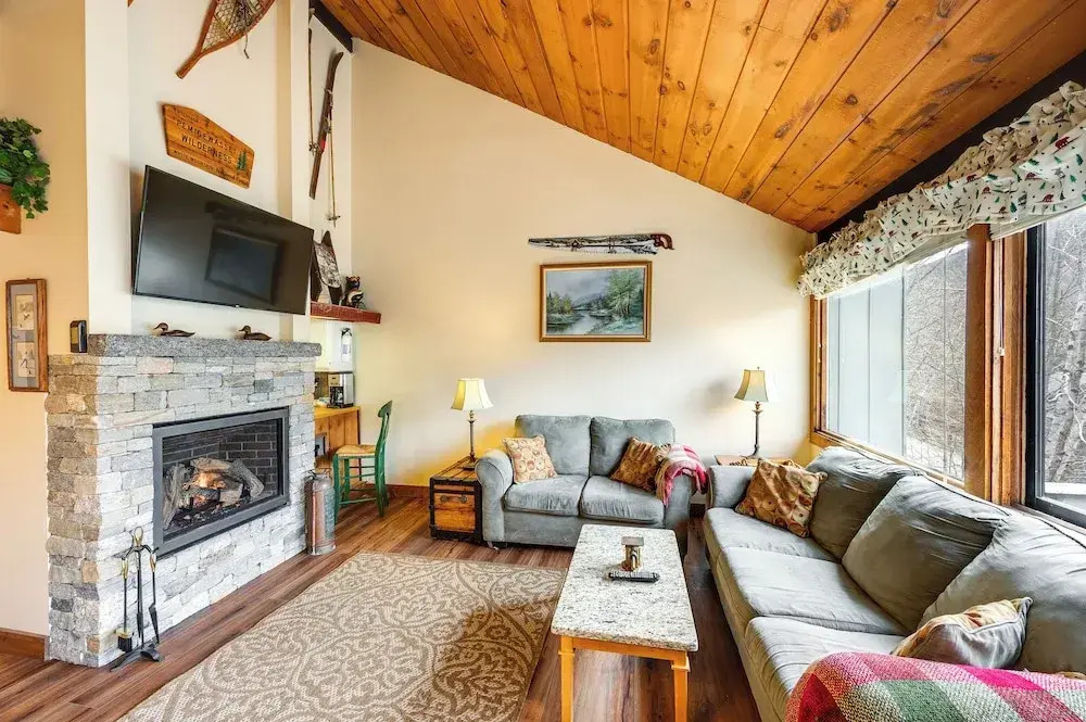 Loon Mountain Townhome w/ Pool + Slope Views!