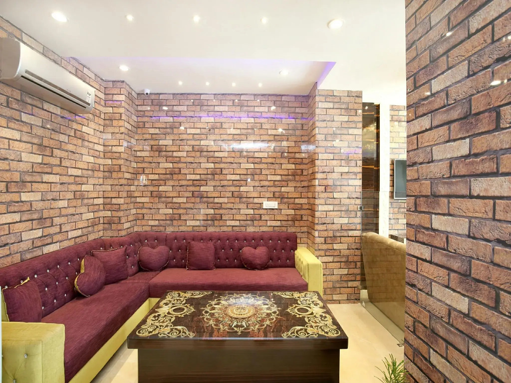 OYO 16341 Hotel C7