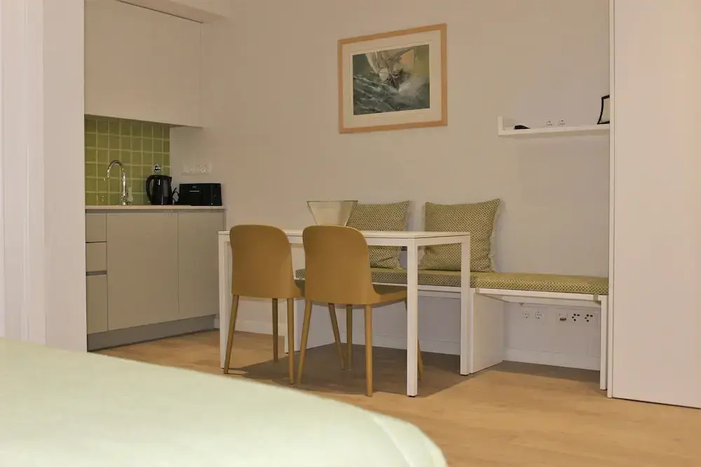 Cardeal Suites & Apartments