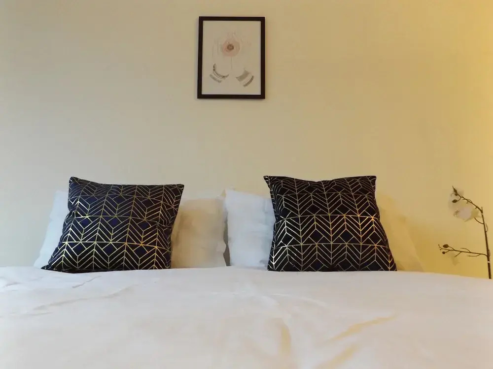 Room in Guest Room - Spacious Room in Coventry