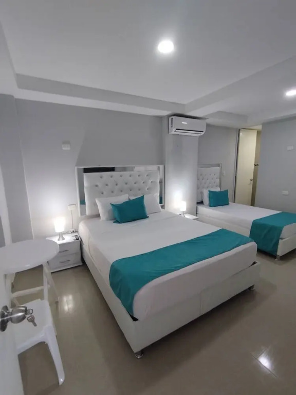 Hotel BM-17  Cerca Al Mar