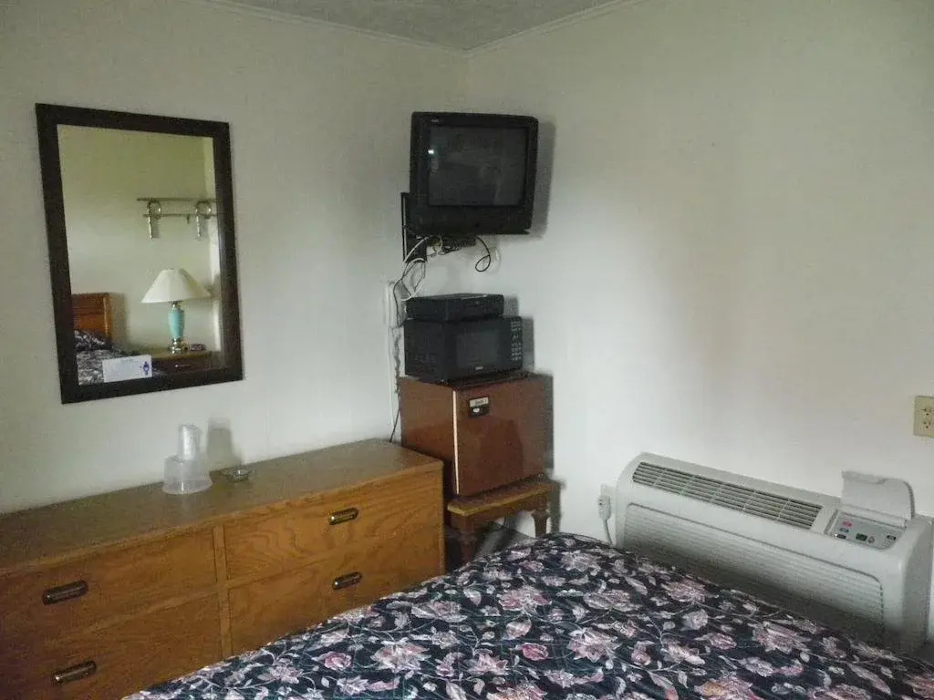 Red Rose Motel