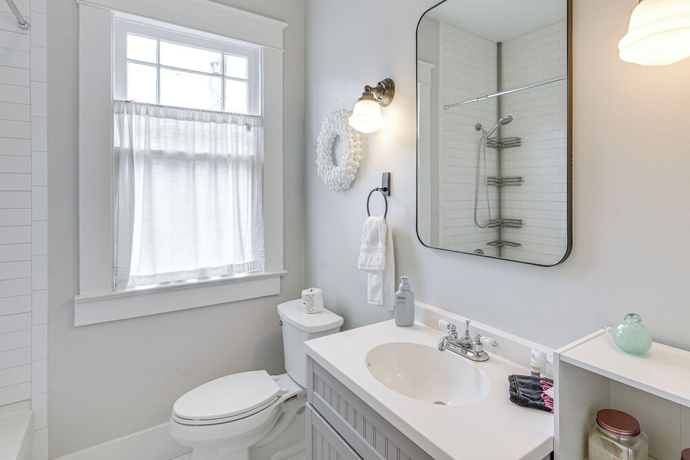 Wellness Suite + Sauna! Galveston Home By Seawall