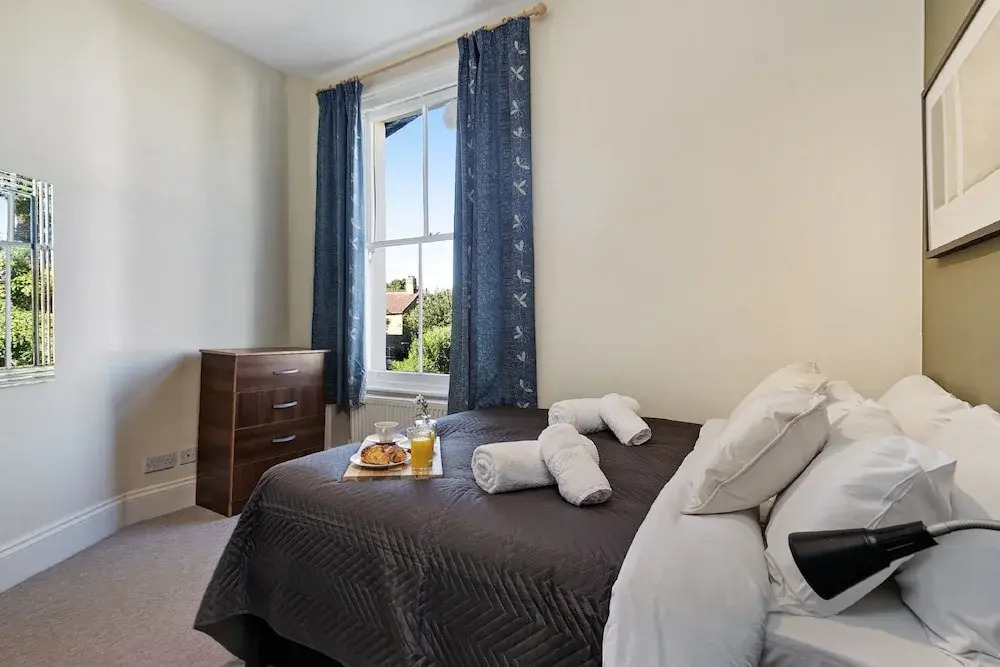 The Horn Lane Apartment