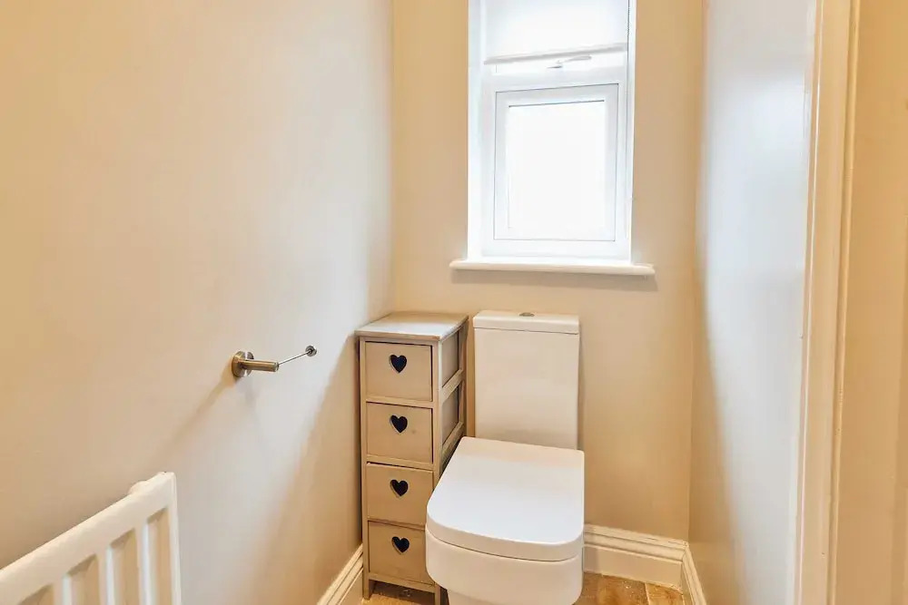 Host Stay Bristol Avenue