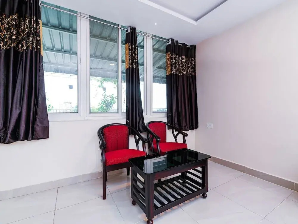 Oyo 26723 Rb Residency
