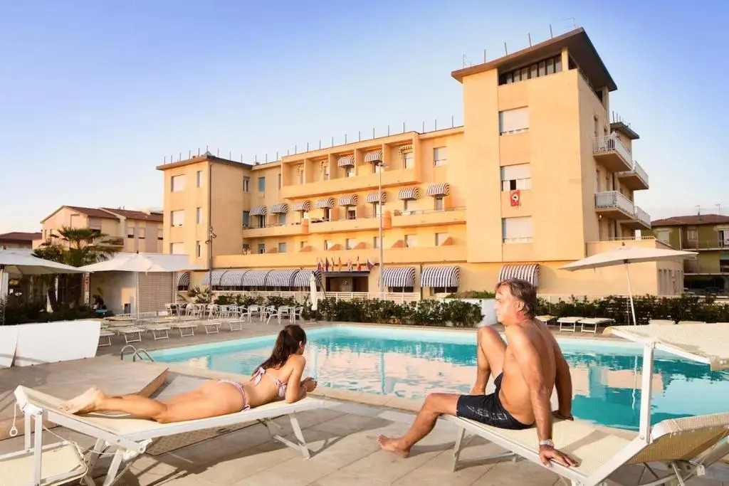 Hotel in Marina di Cecina a few steps from the sea