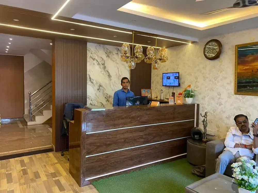 Ishwerya Suites