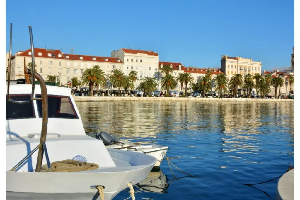 Hotel Adriana