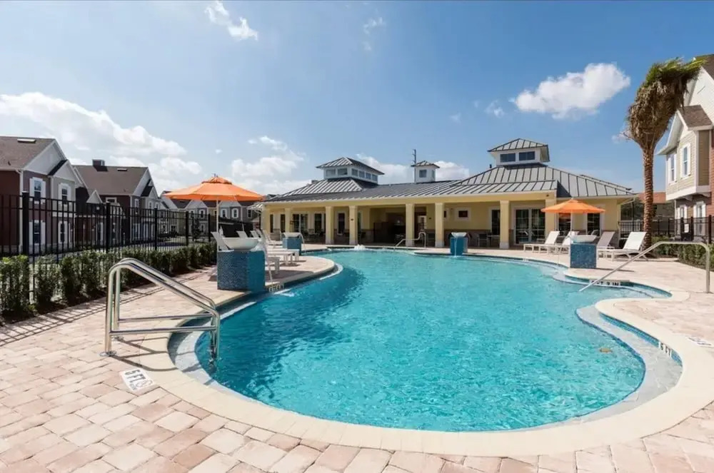 Amazing Townhome with Summer Kitchen SU2668