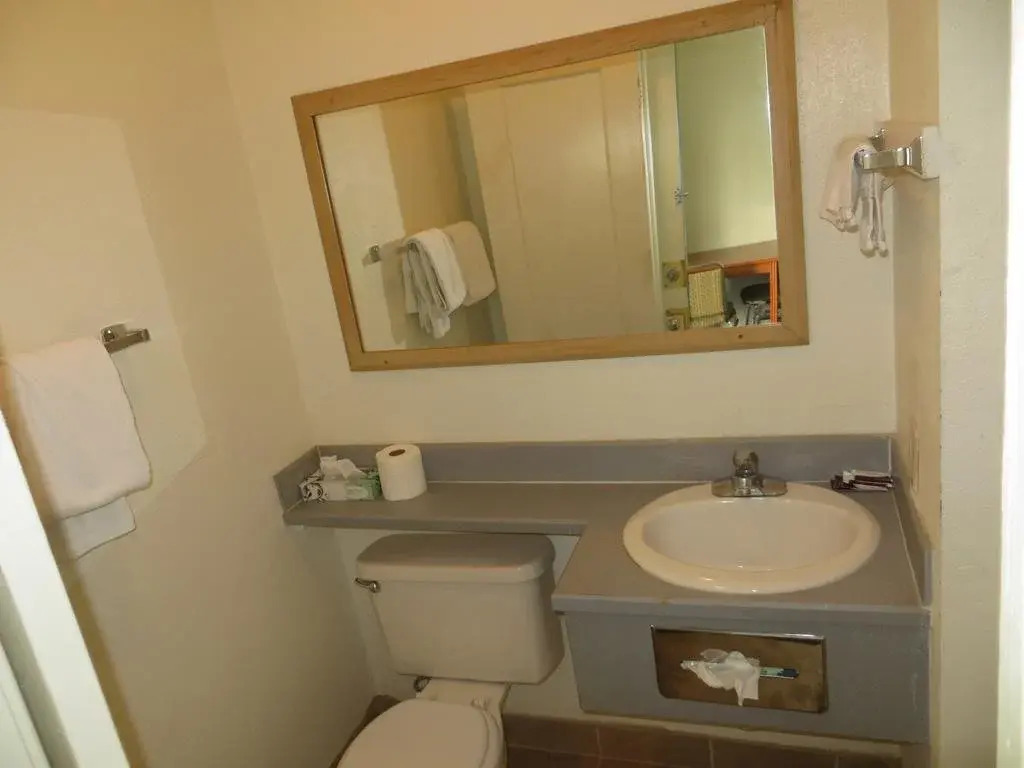 Big Six Motel
