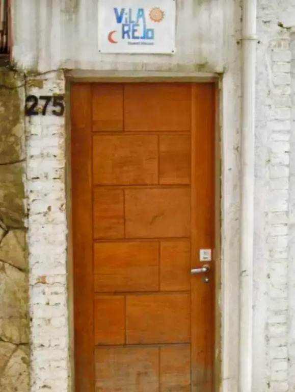 Pinheiros Hostel & Food