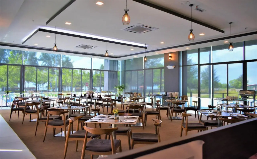 DWharf Hotel & Serviced Residence