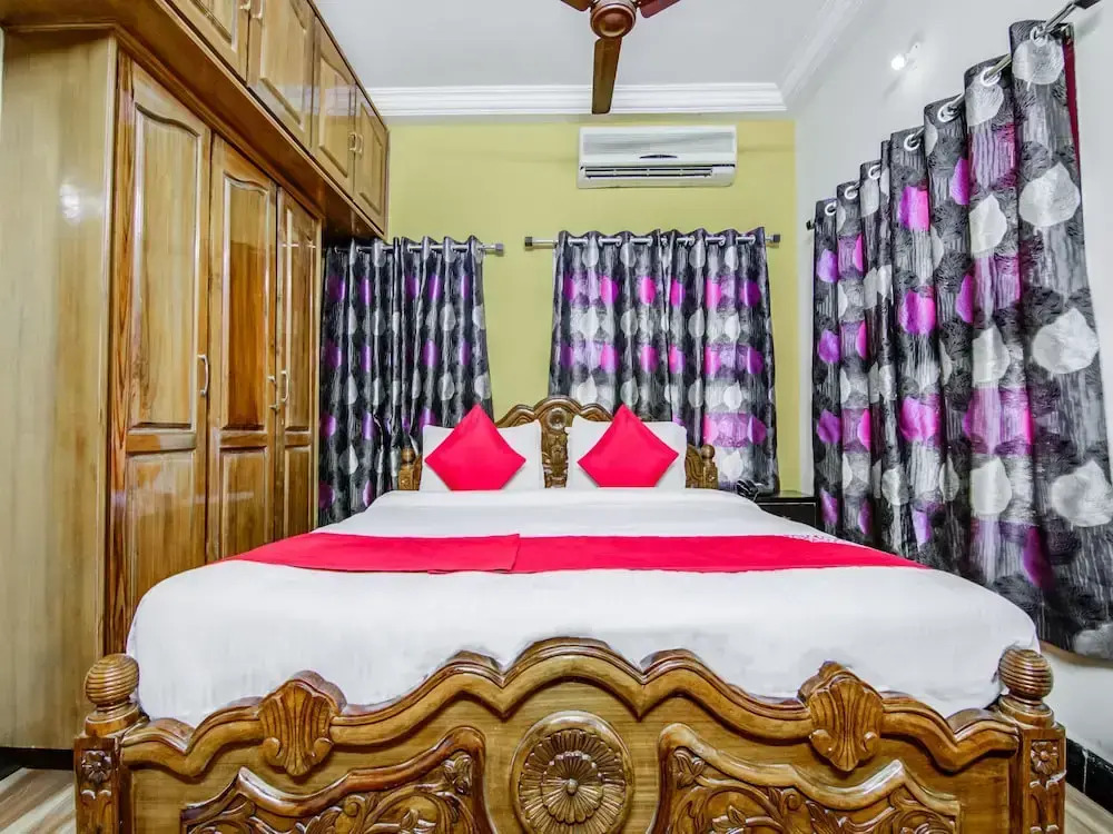 Sunrise Villas by OYO Rooms