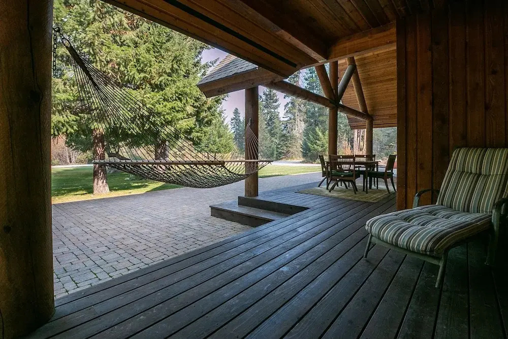 Serenity Pines Lodge in Shugart Flats