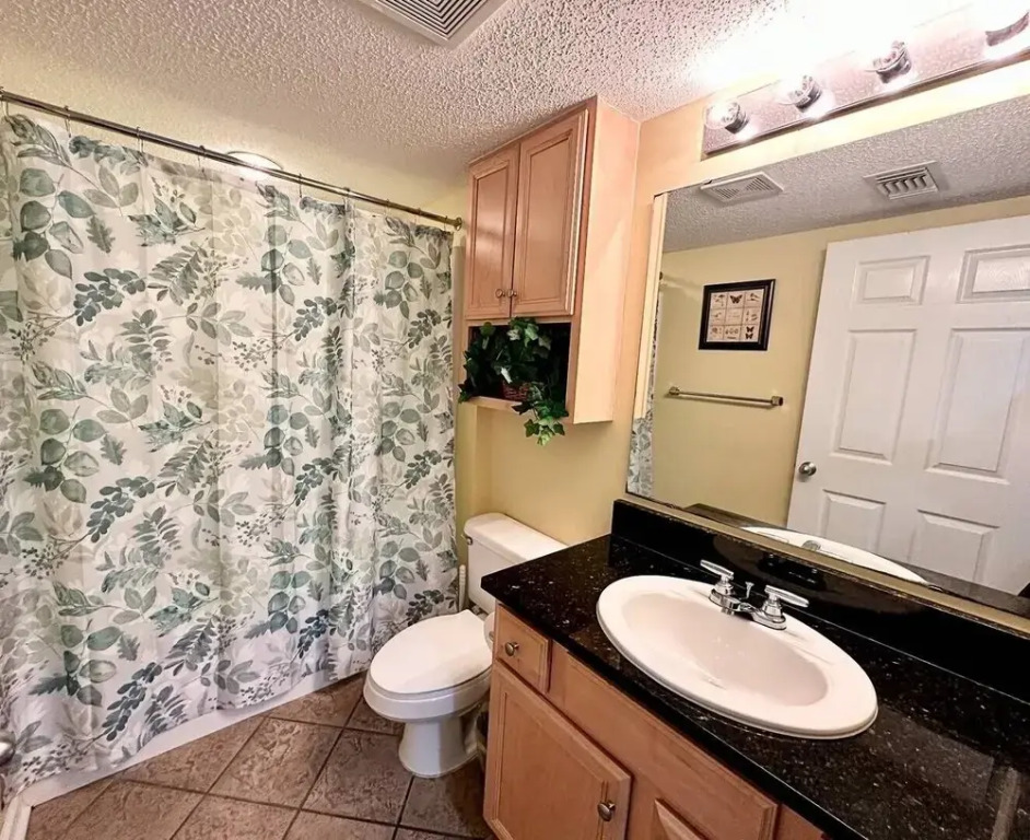 South Shore 1103 2 Bedroom Condo by RedAwning, North Myrtle Beach