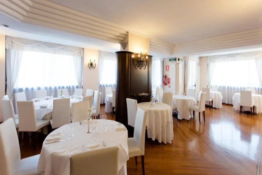 Hostellerie Du Cheval Blanc