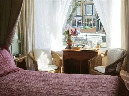 Airedale Guest House