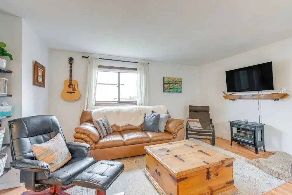 Hike, Ski & More: Walkable Downtown Granby Home