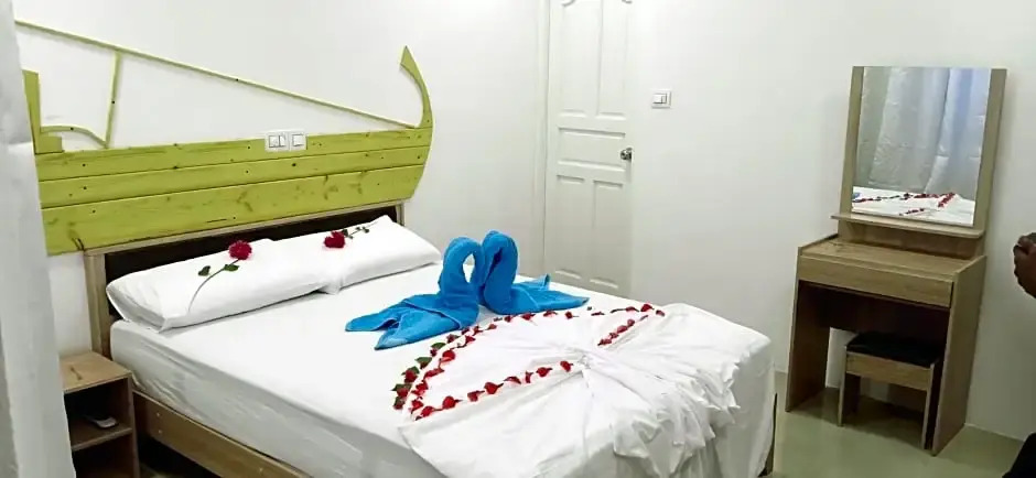 Maalhos Thila Inn