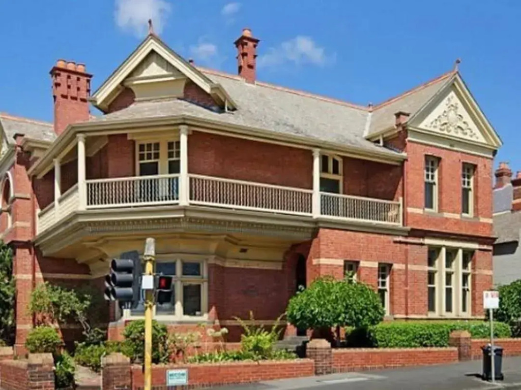 Gatehouse on Ryrie