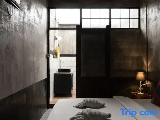 Ombra House No. 21-24