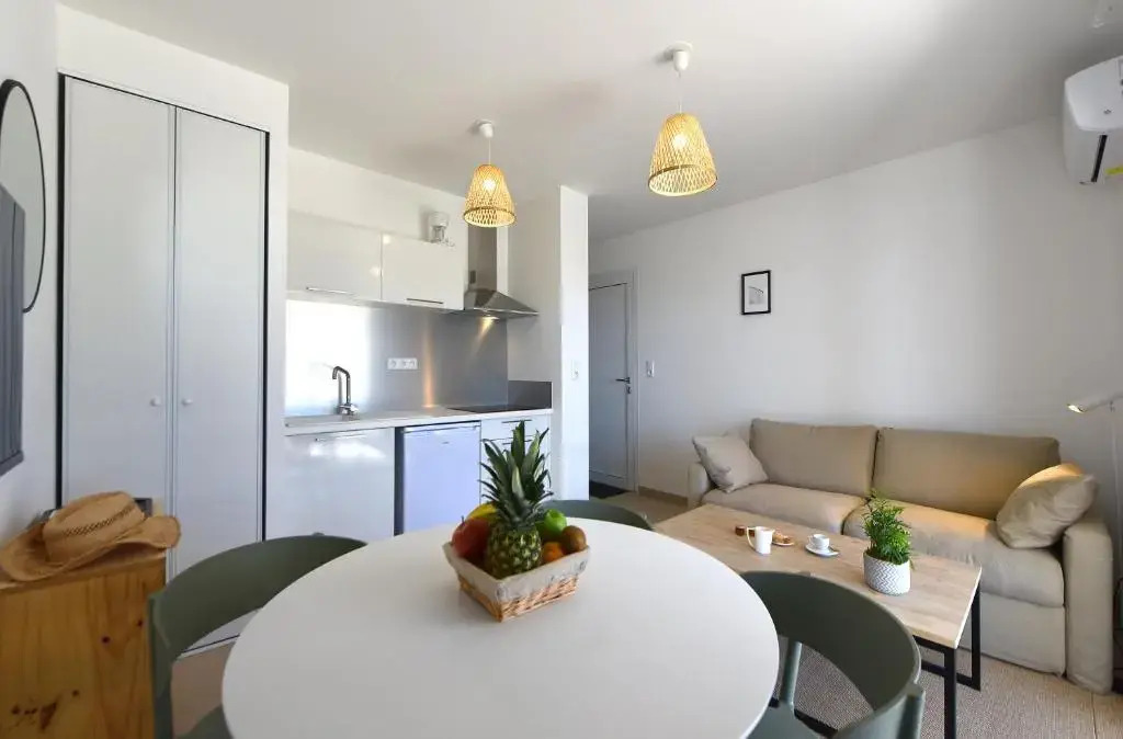 Residence Marina di Bravone - appartement 4 personnes Vue Mer RDC N187