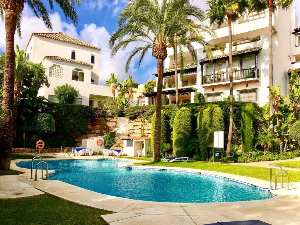 57-Beautiful Apartment with Stunning Views in Calahonda, Mijas