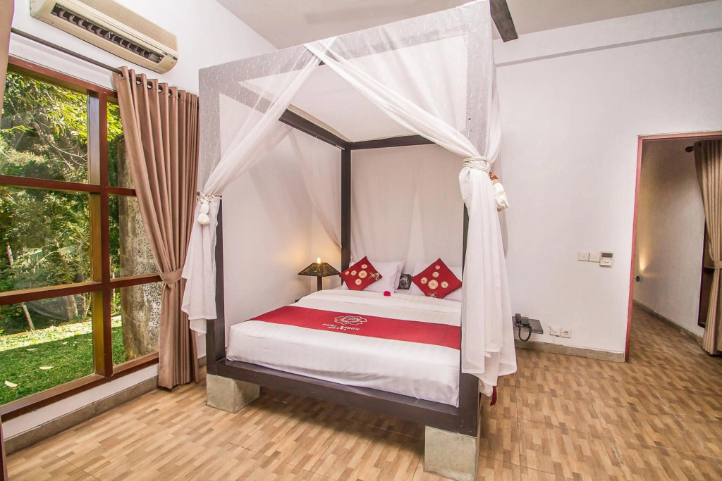 Puri Saron Hotel Madangan - Gianyar