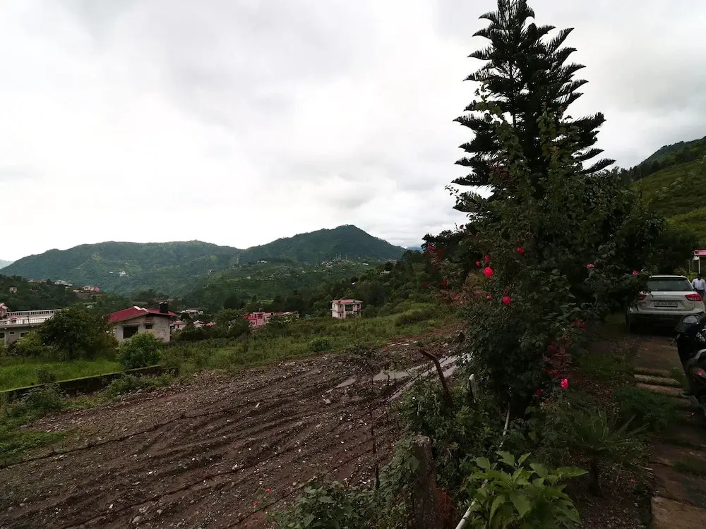 OYO 17064 Home Spacious 2BHK Naukuchiatal