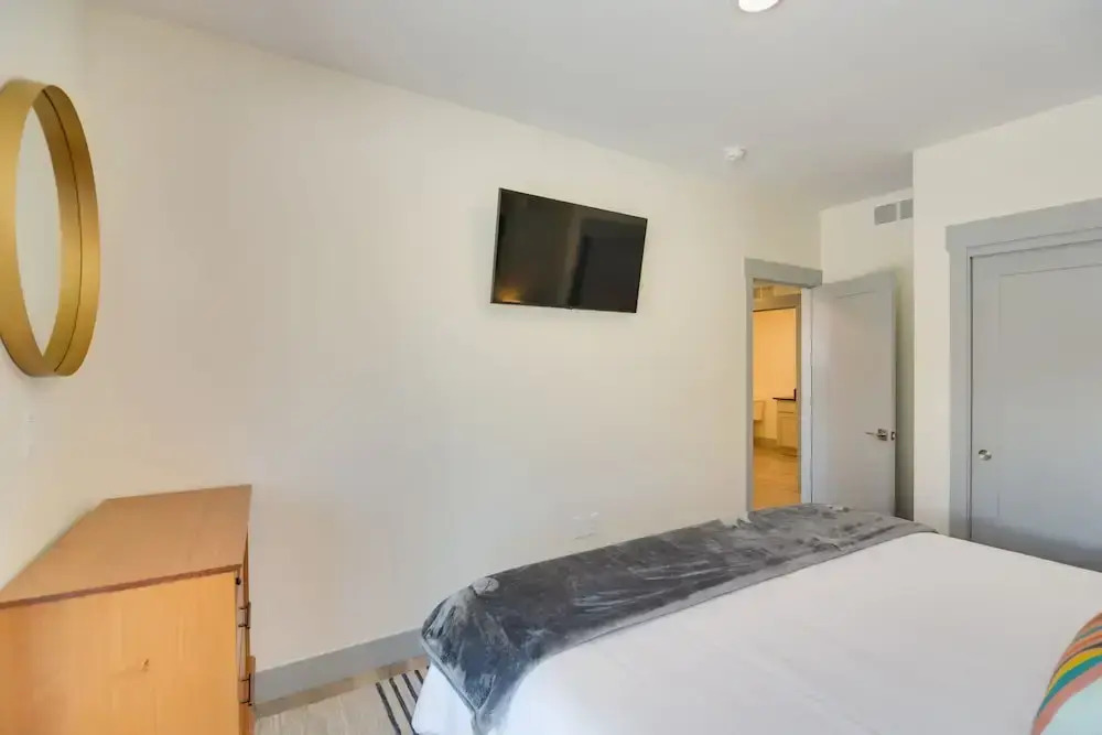 Winter Park Condo w/ Hot Tub, Balcony & Shuttle!