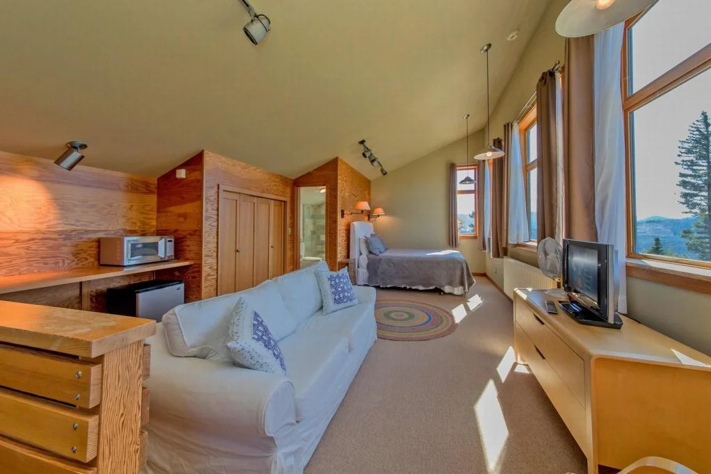 Lookout Lodge