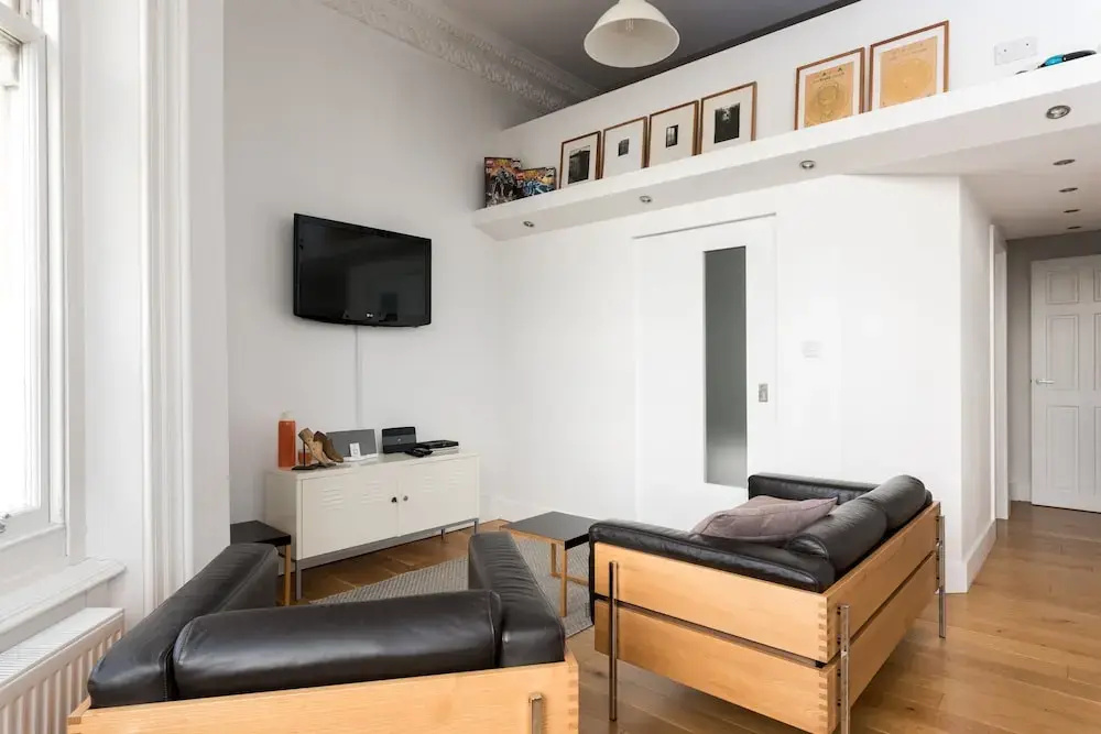 1 Bedroom Seafront Flat in Hove