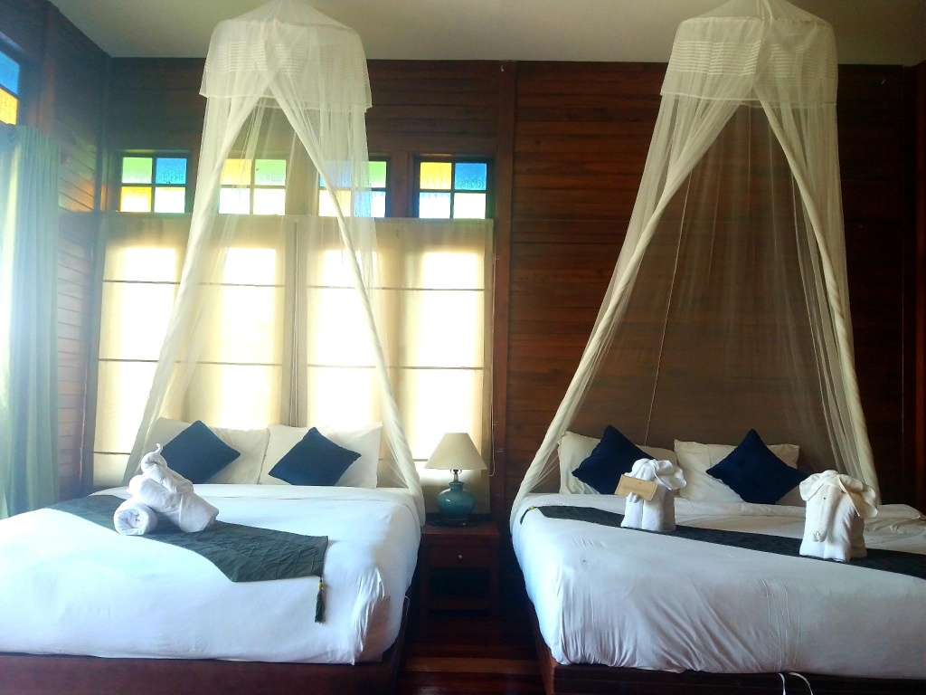 Отель Koh Ngai Thanya Beach Resort